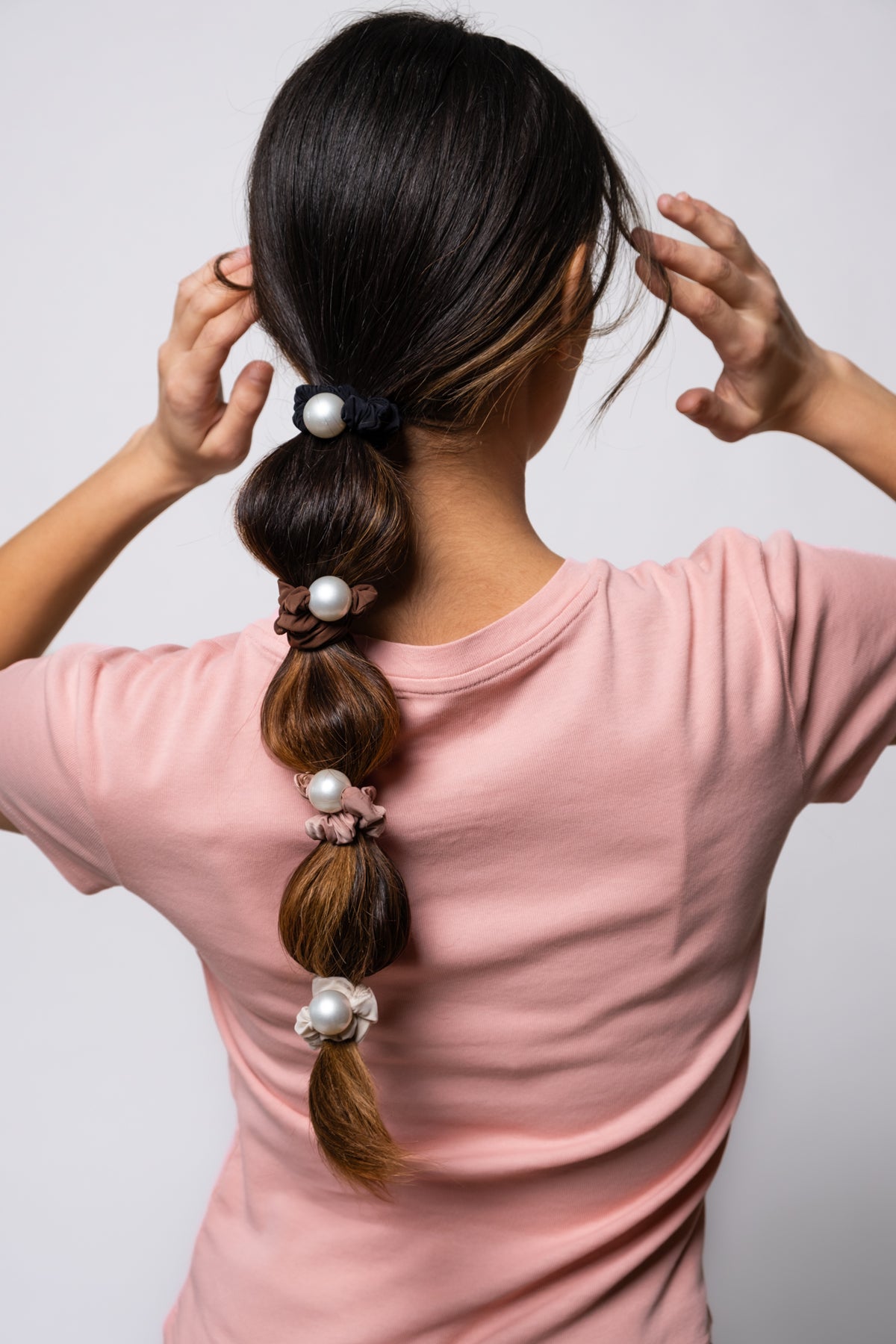 Pearl Scrunchie Set