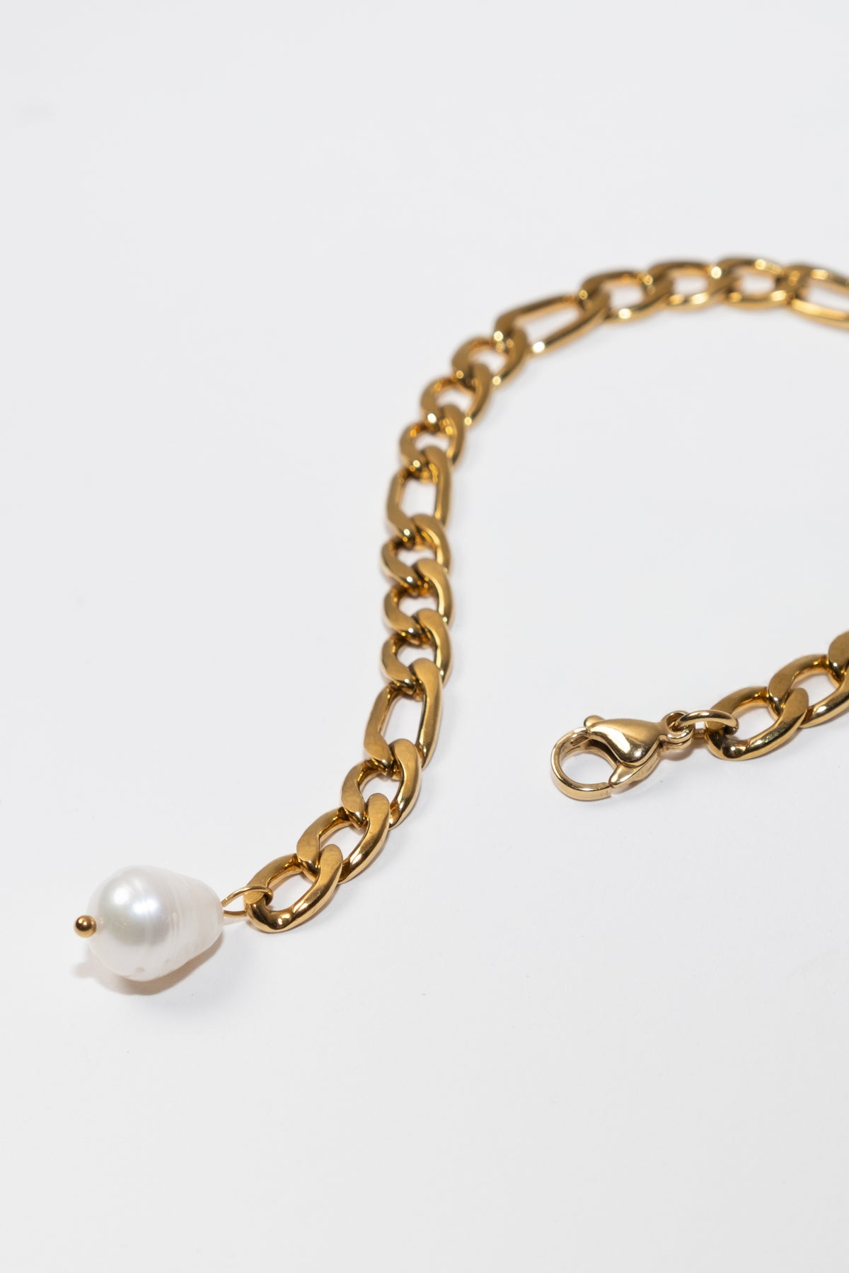 Safira Figaro Chain Bracelet