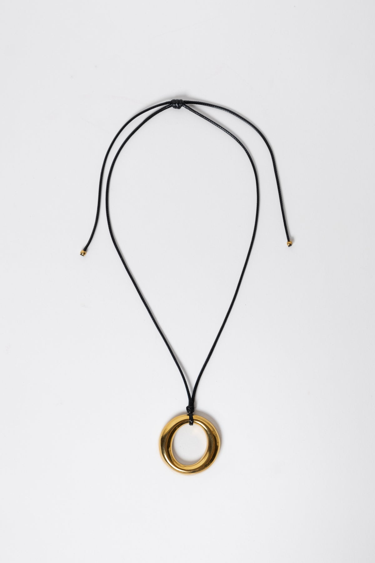 Full Circle 90's Cord Necklace