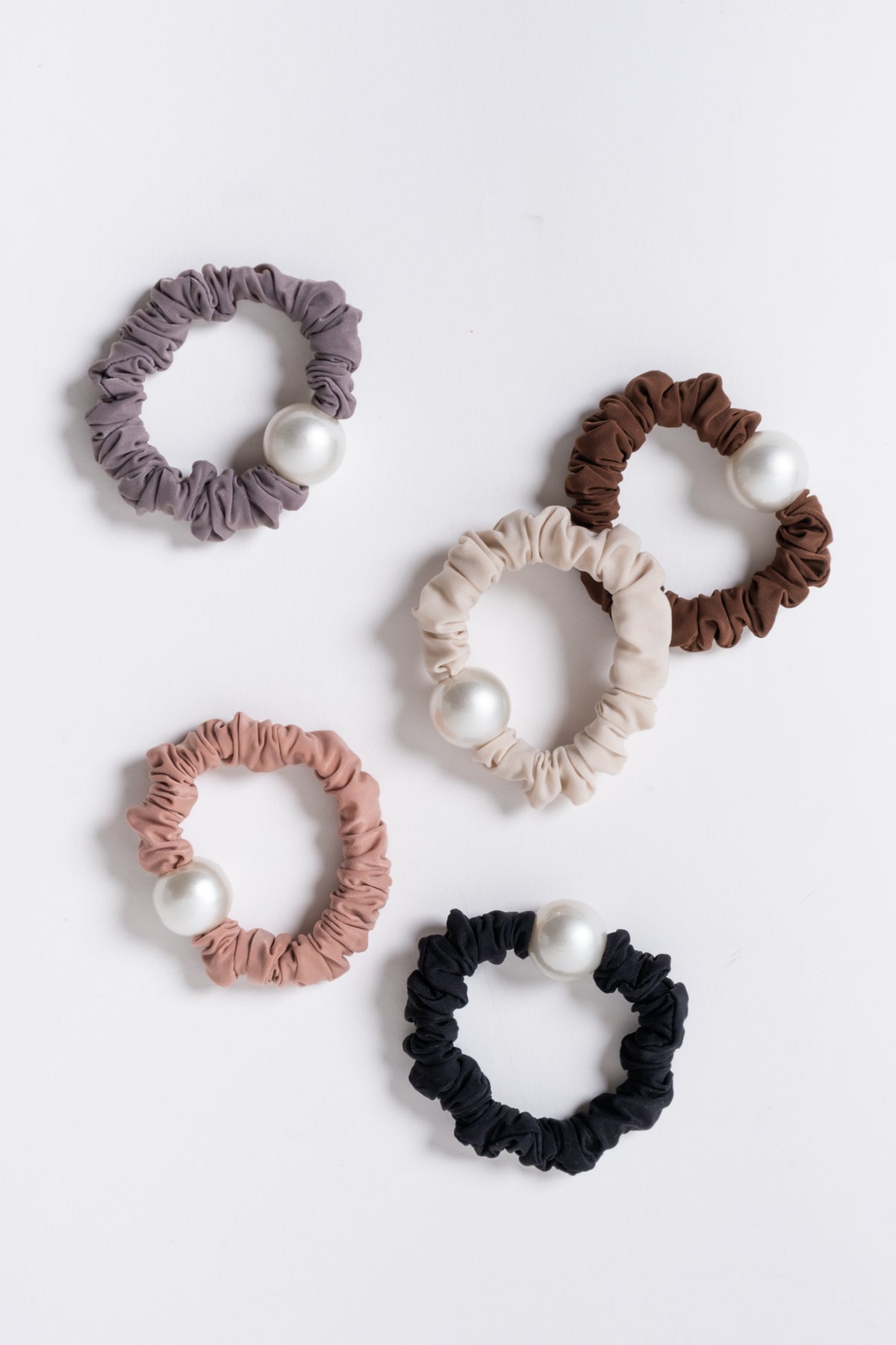 Pearl Scrunchie Set